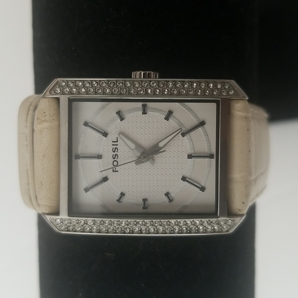 FOSSIL Ladies Silver and Rhinestone Watch - Picture 6 of 6